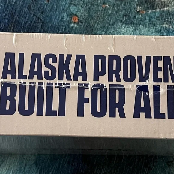 Brand new in unopened box XTRATUF “15 plain toe insulated - Picture 3 of 5